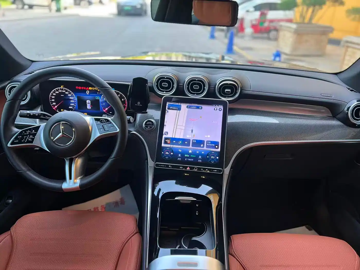Mercedes-Benz GLC 2024 GLC 260 L 4MATIC Dynamic 7-seater фото 5