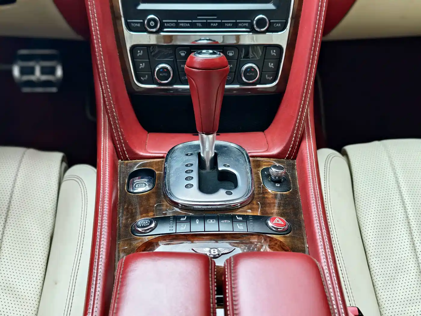 Фото 21 - Bentley Flying Spur