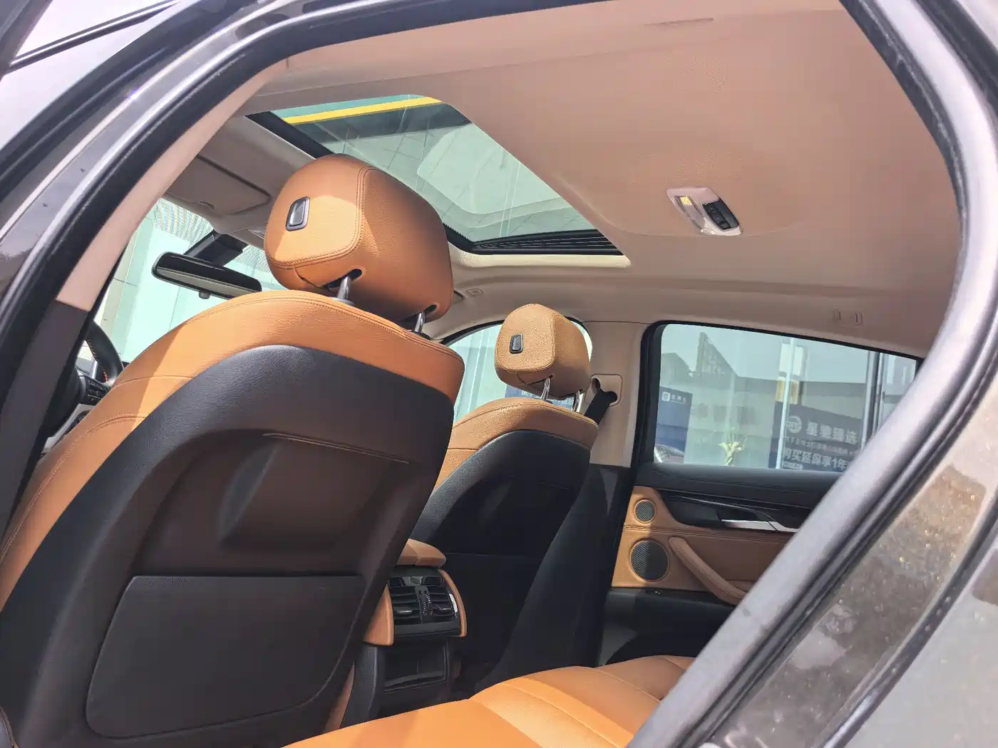 BMW X6 2015 xDrive35i Luxury Model фото 12