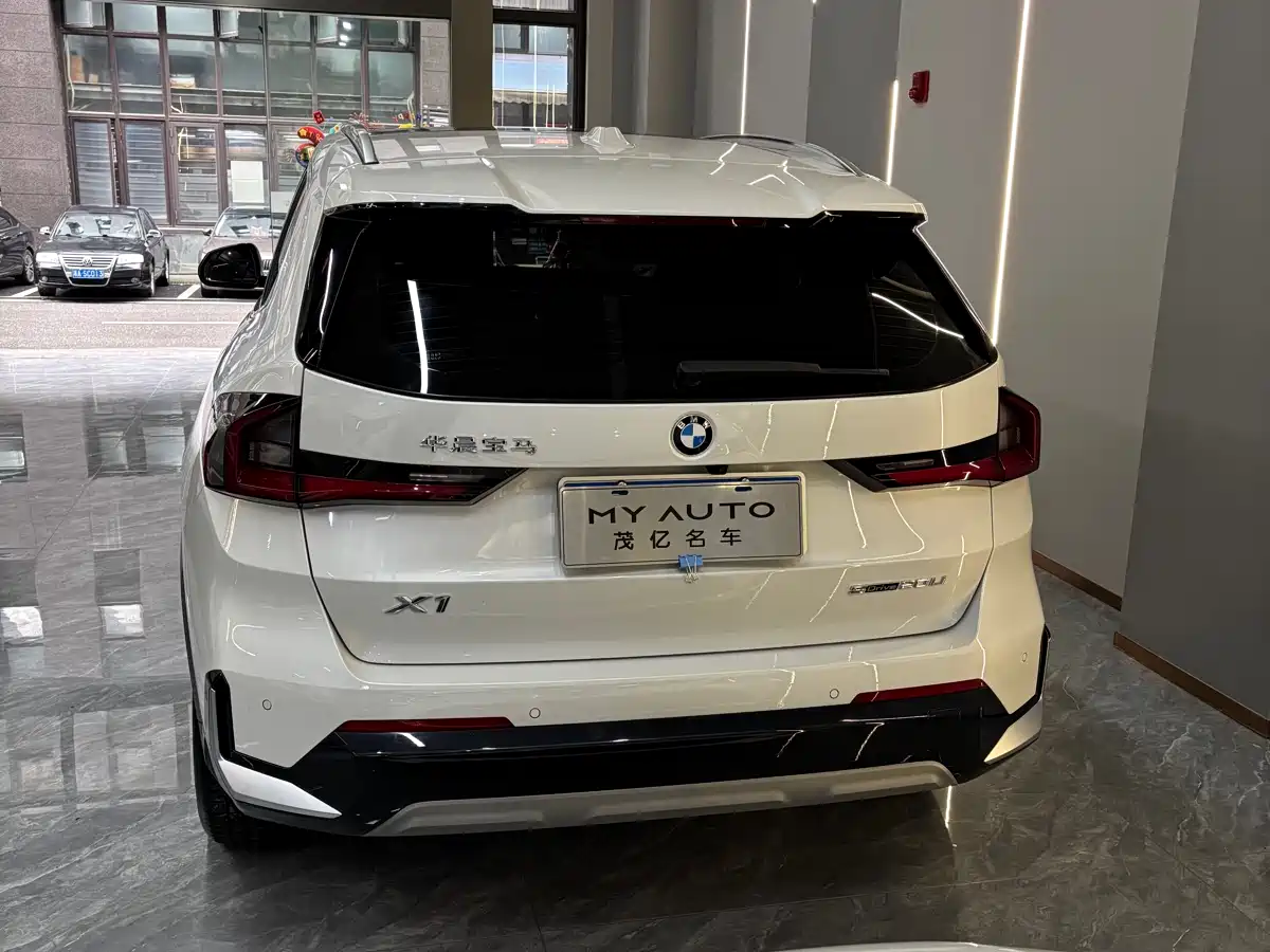BMW X1 2023 sDrive20Li X Design Package фото 5