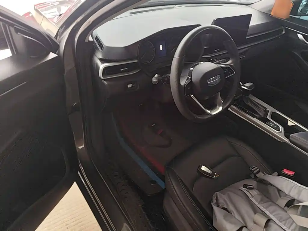 Geely Emgrand 2025 2025 4th Generation 1.5L CVT Starlight Edition