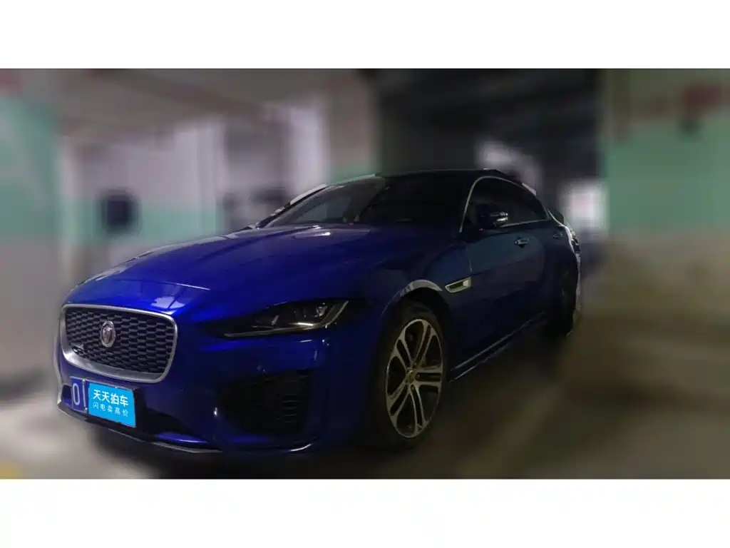 Фото 1 - Jaguar XEL
