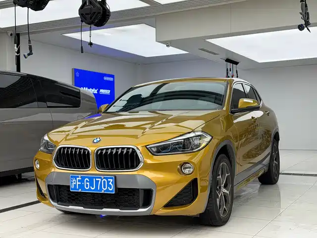 BMW X2