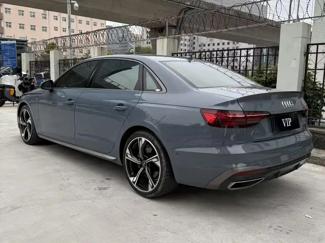 AUDI A4L