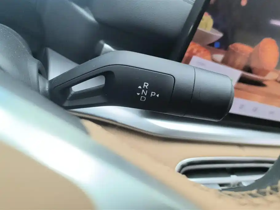 Geely Galaxy Galaxy A7 2025 EM-i 70km Luxury Edition фото 16