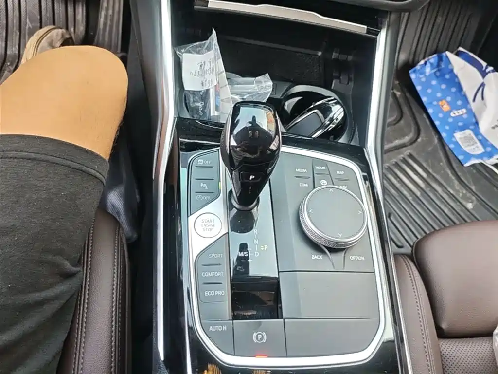 BMW 3 Series 2022 320Li M Sport Package фото 14