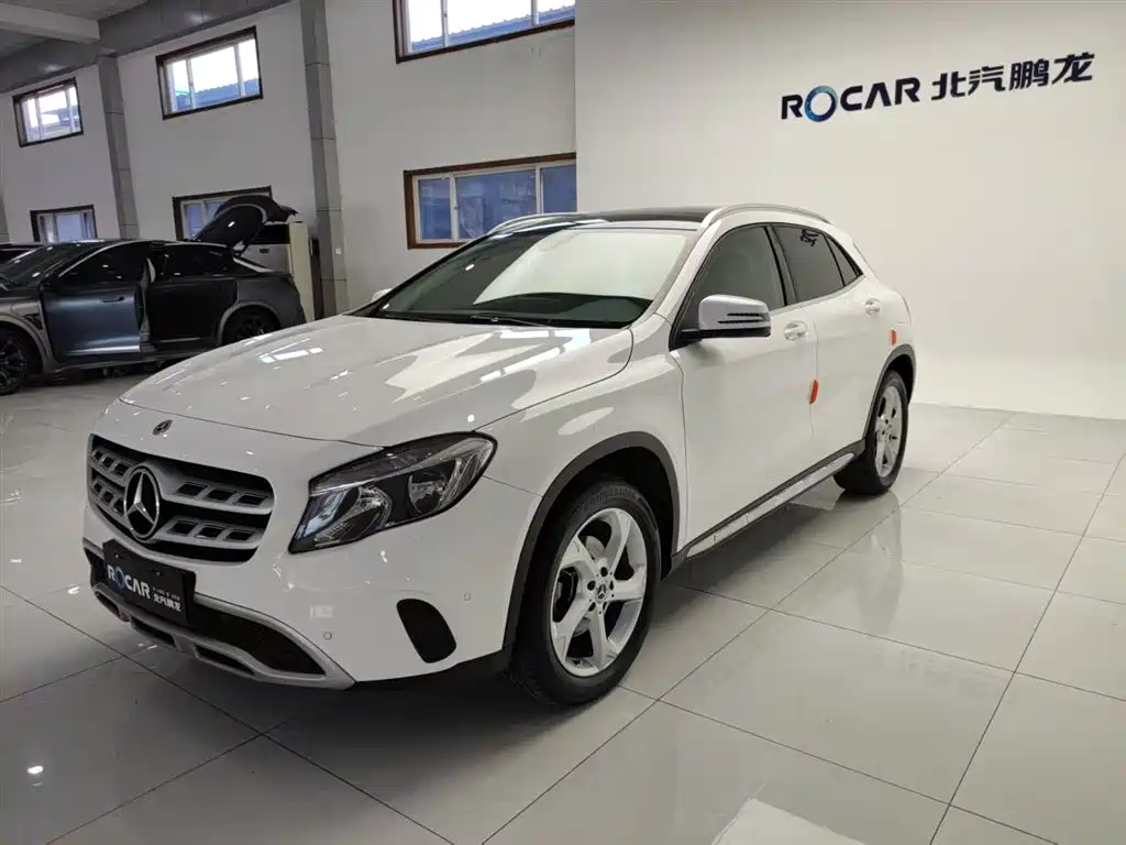 Mercedes-Benz GLA 2017 GLA 200 Dynamic фото 22