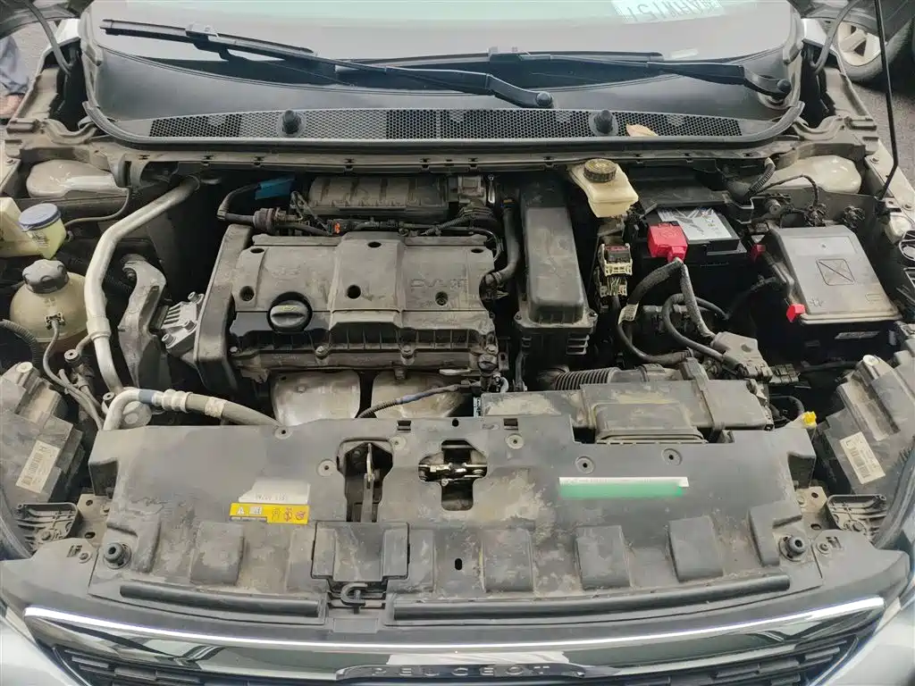 Peugeot 308 2018 1.6L Auto Luxury Edition фото 20