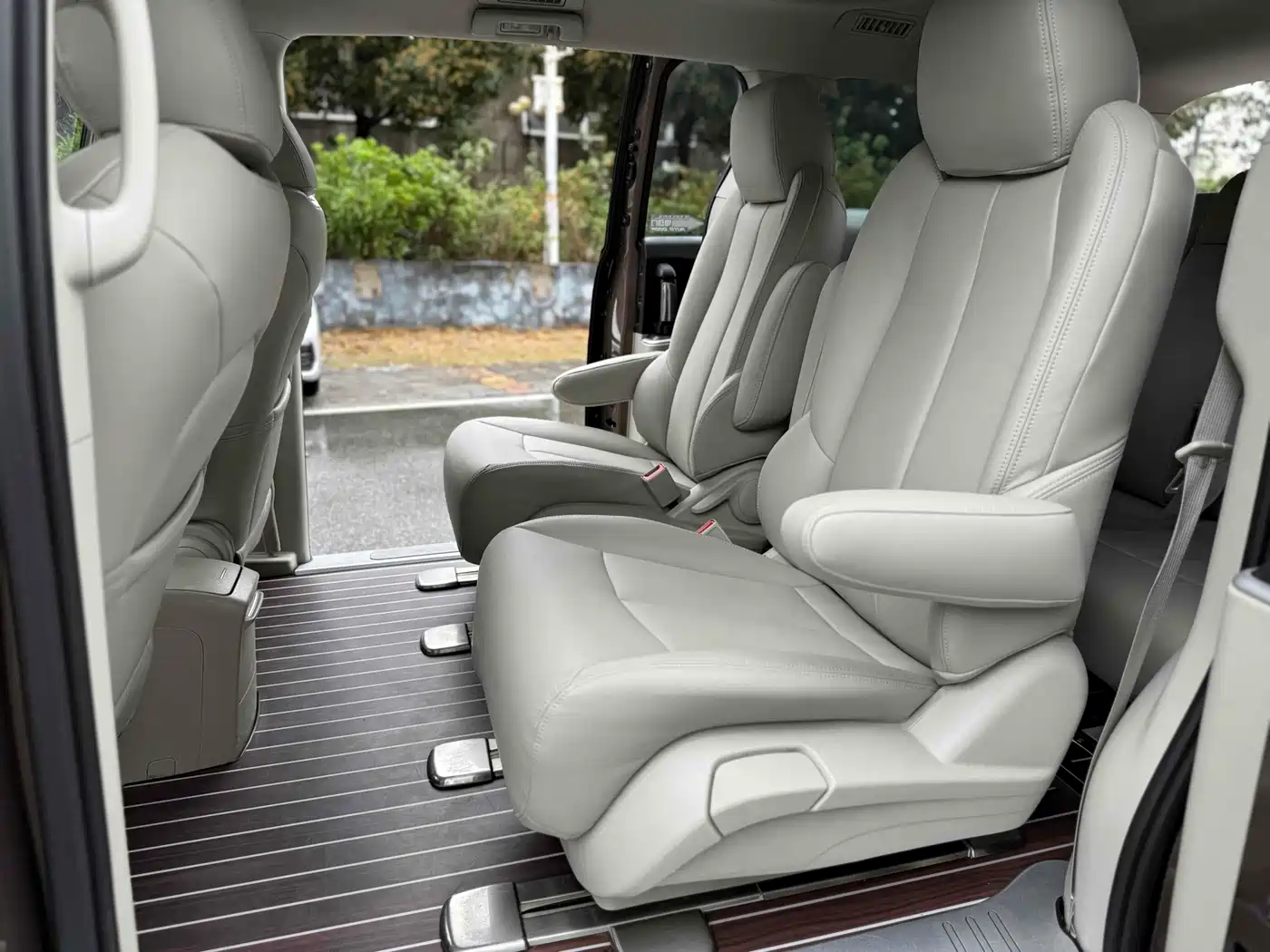 Buick GL8 2020 Model Land Business Class 652T Comfort фото 9
