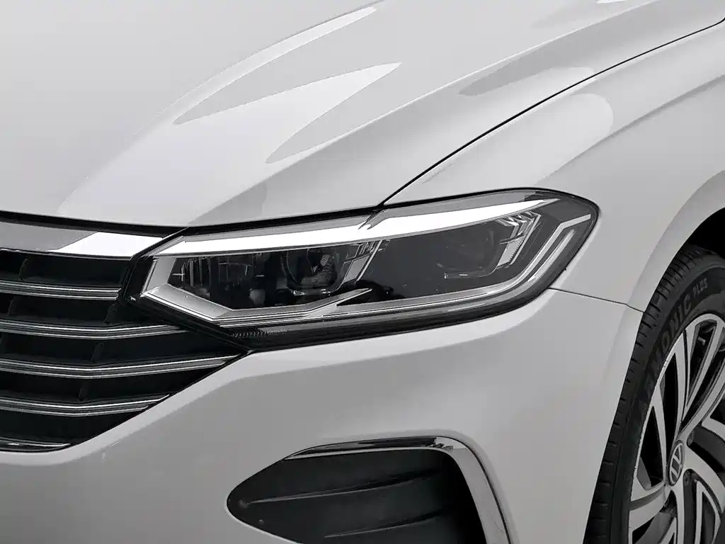 صورة 7 - Volkswagen Lavida