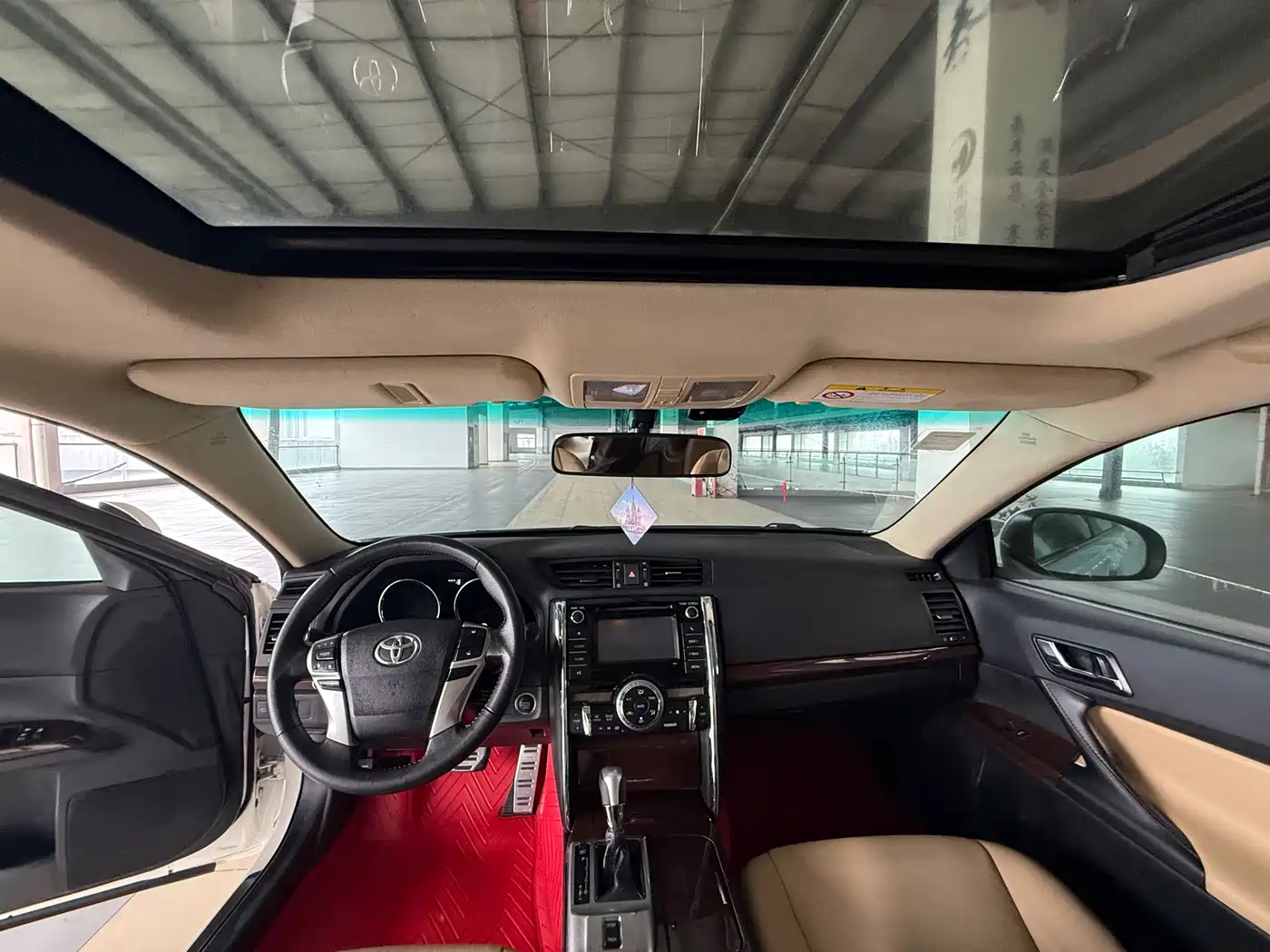 Toyota Reiz 2013 2.5V Premium Edition фото 8