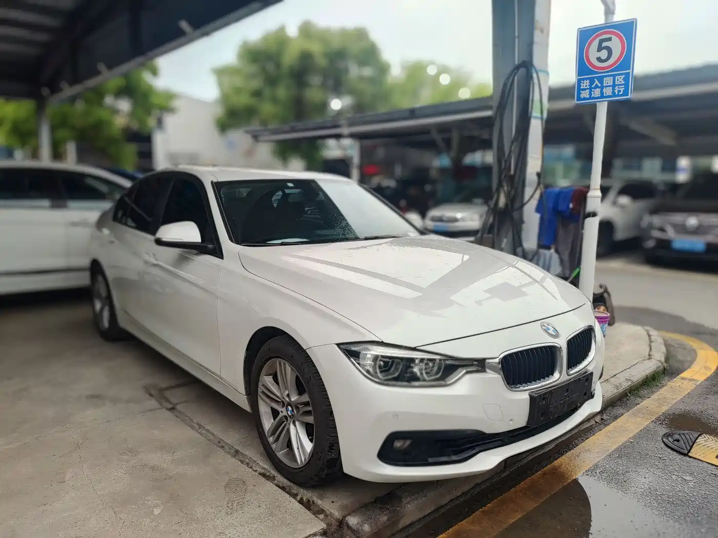 BMW 3 Series 2016 316i Fashion фото 3