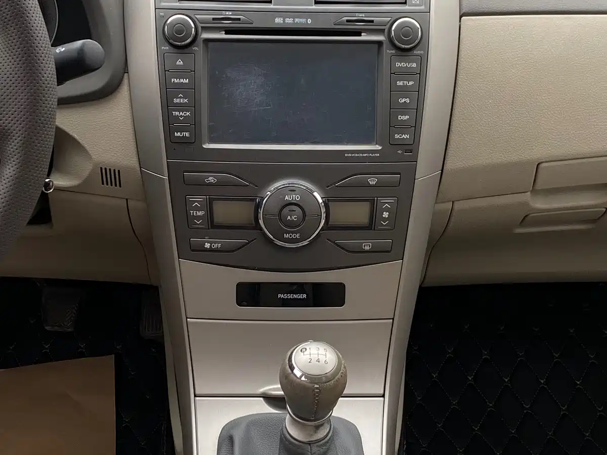 Toyota Corolla 2008 1.8L Manual GL-i Sunroof Special Edition фото 11