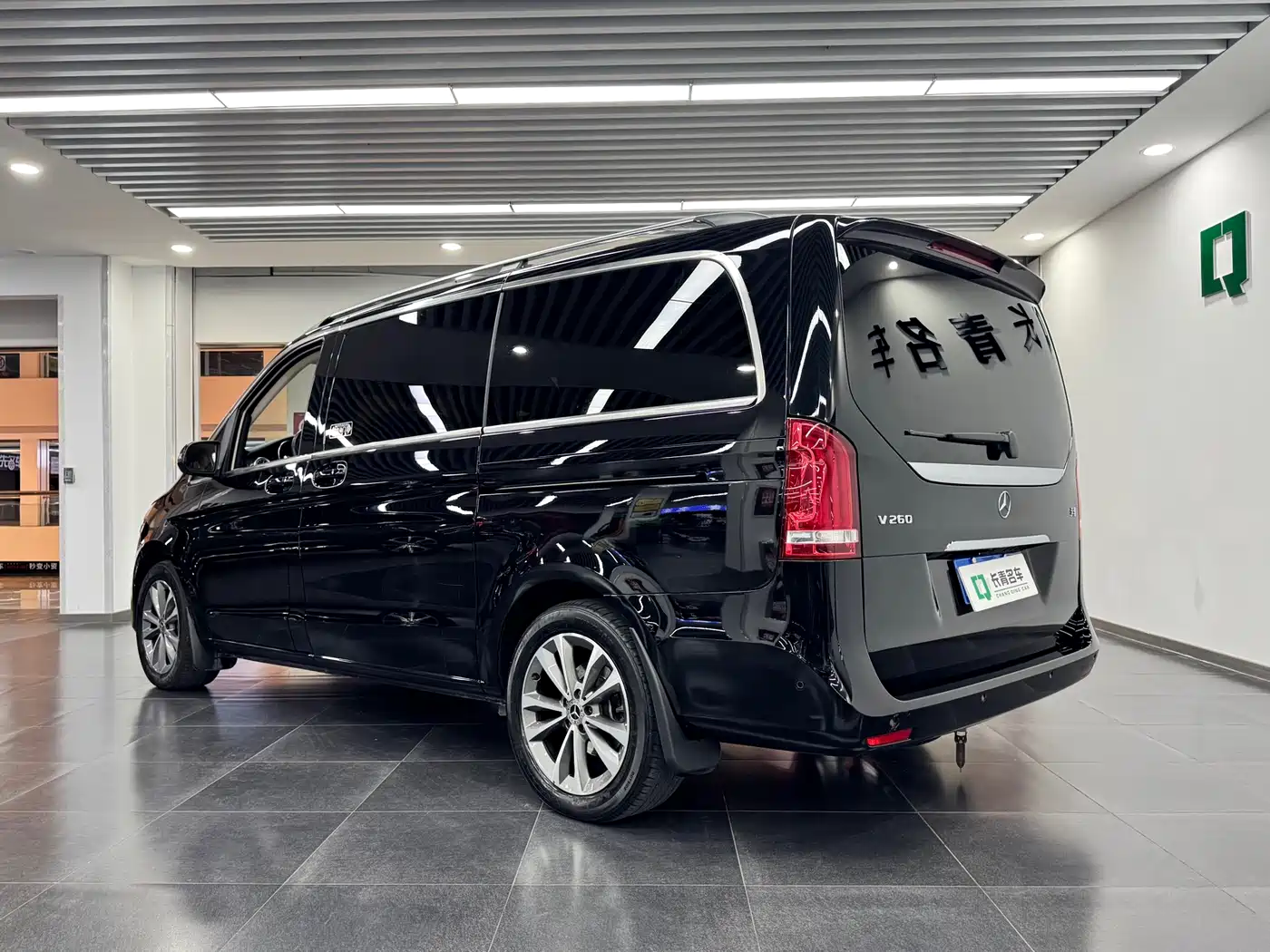 Mercedes-Benz V-Class 2022 V 260 Prestige Edition фото 4