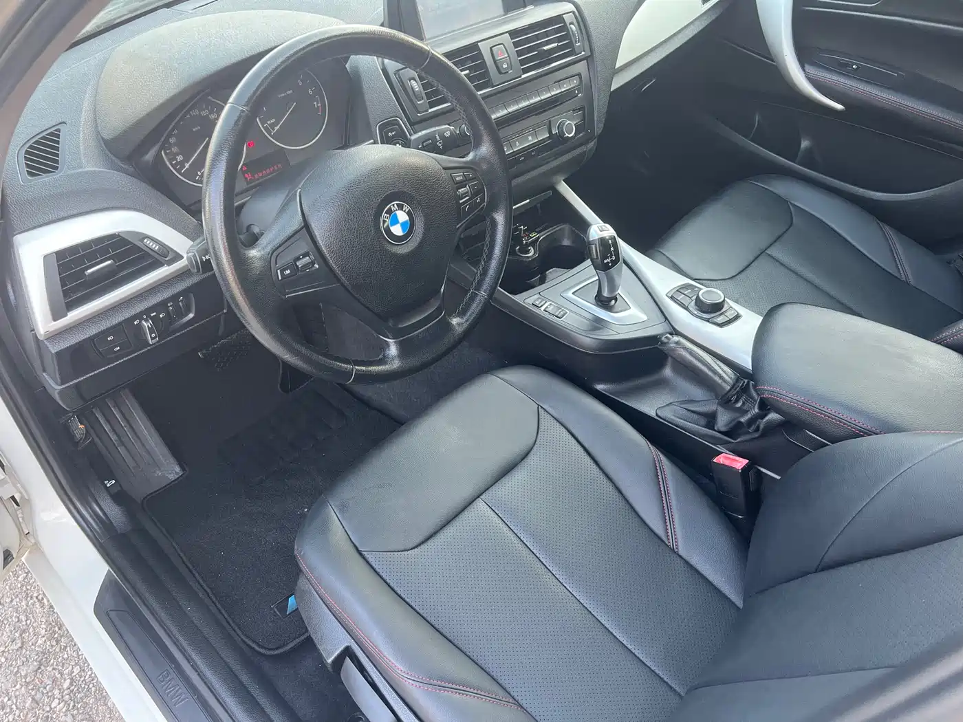 BMW 1 Series (Import) 2013 Facelift 116i Leading Model фото 6