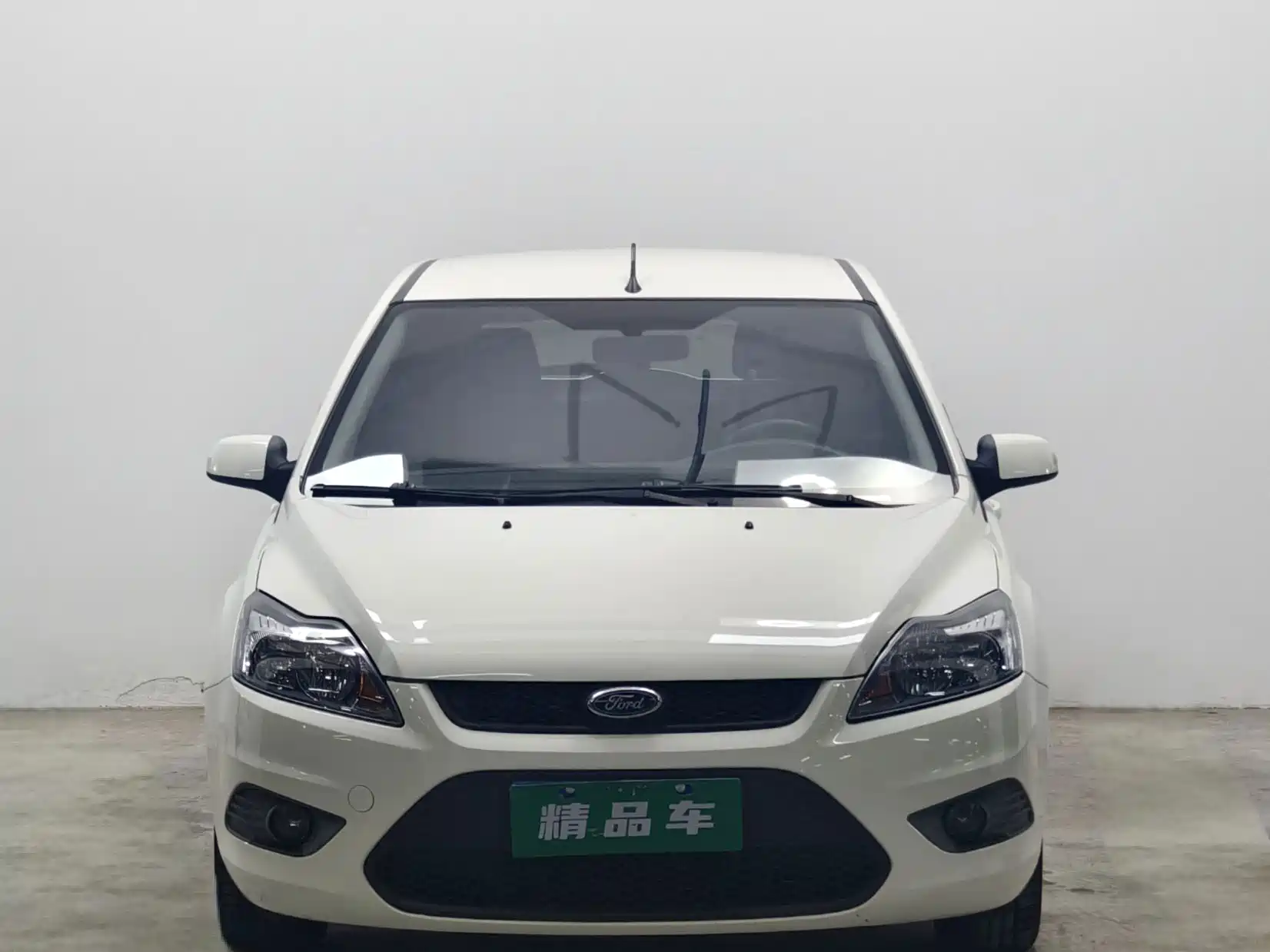 Фото 2 - Ford Focus