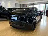 Фото 11 - Tesla Model Y