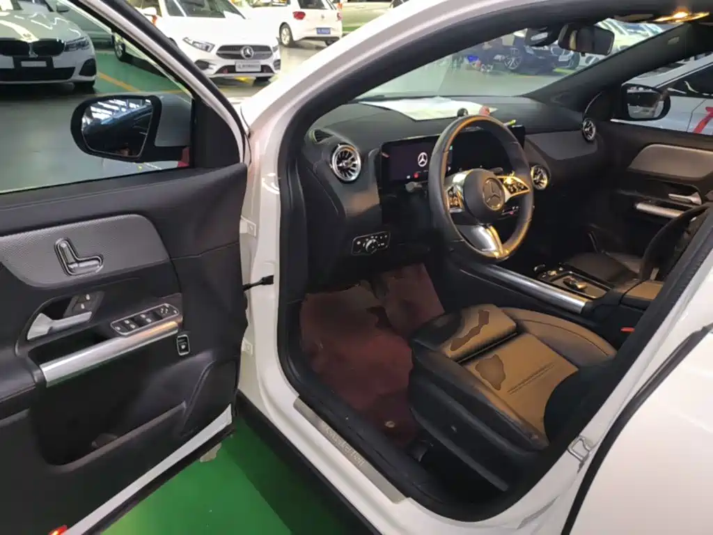 Mercedes-Benz GLA 2024 2024 GLA 200