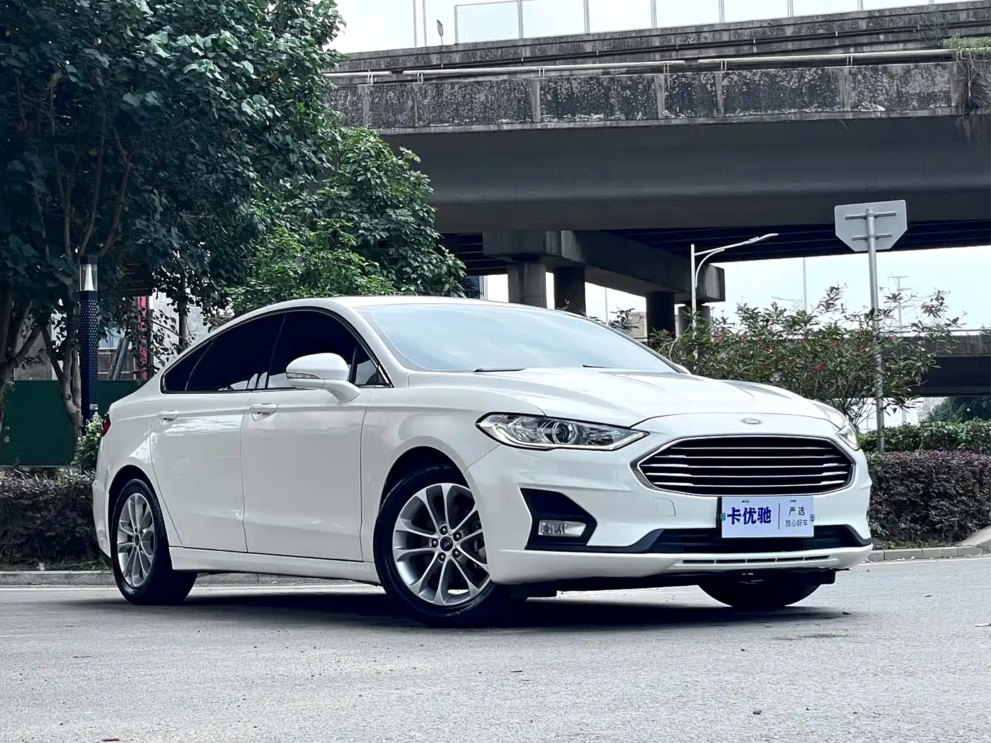 FORD MONDEO