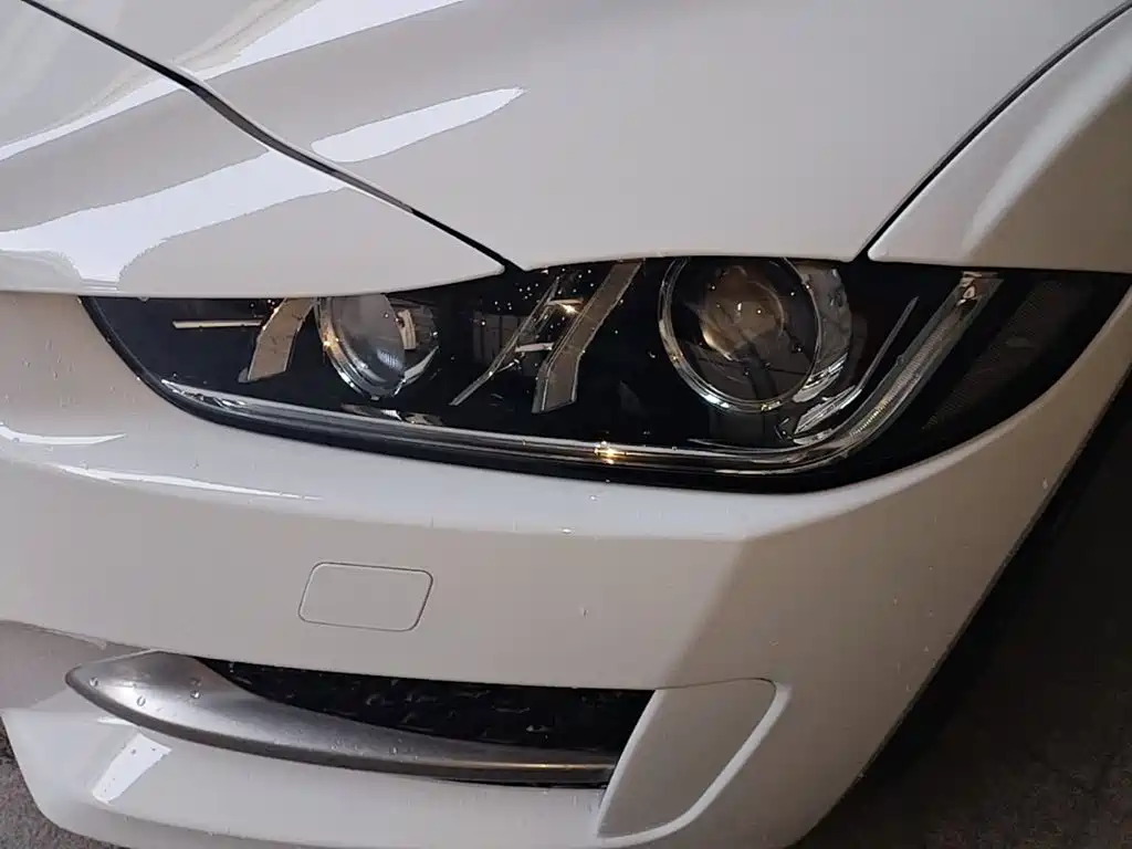 Jaguar XE 2017 2015 2.0T 200PS R-Sport
