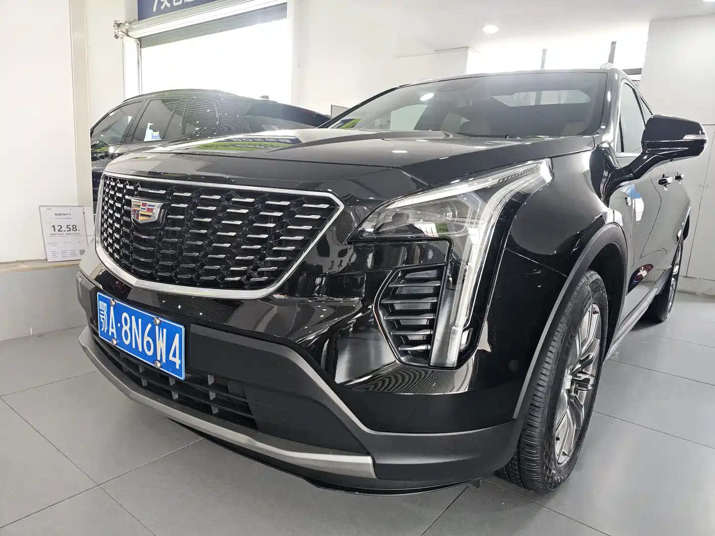 CADILLAC XT4
