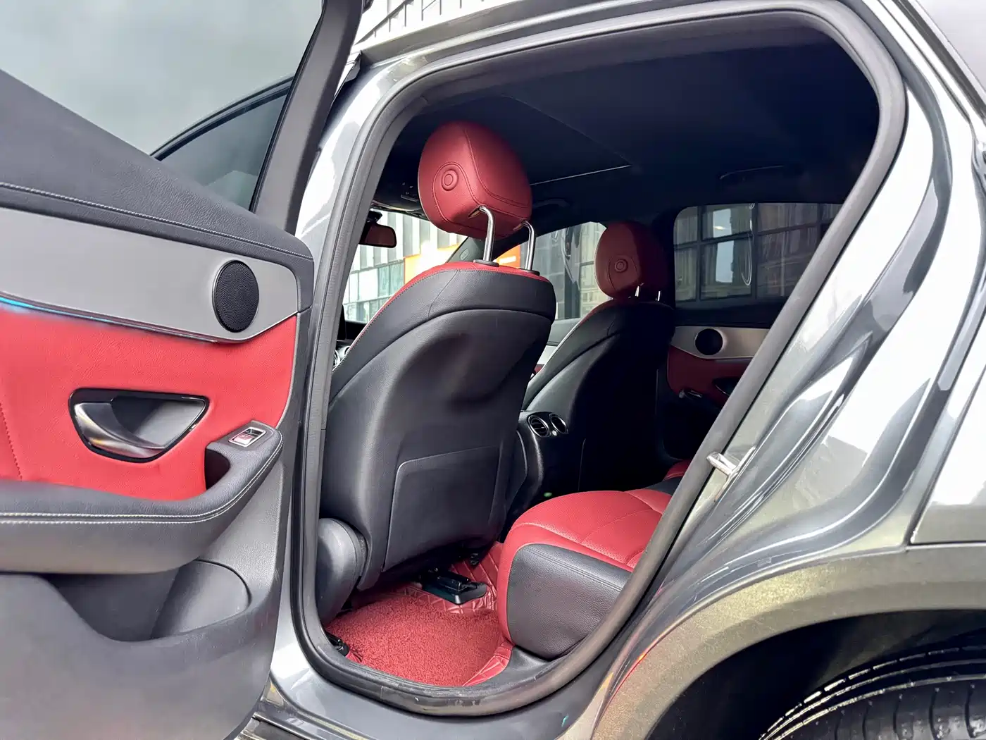 Mercedes-Benz GLC Coupe 2019 GLC 200 4MATIC Coupe SUV фото 10