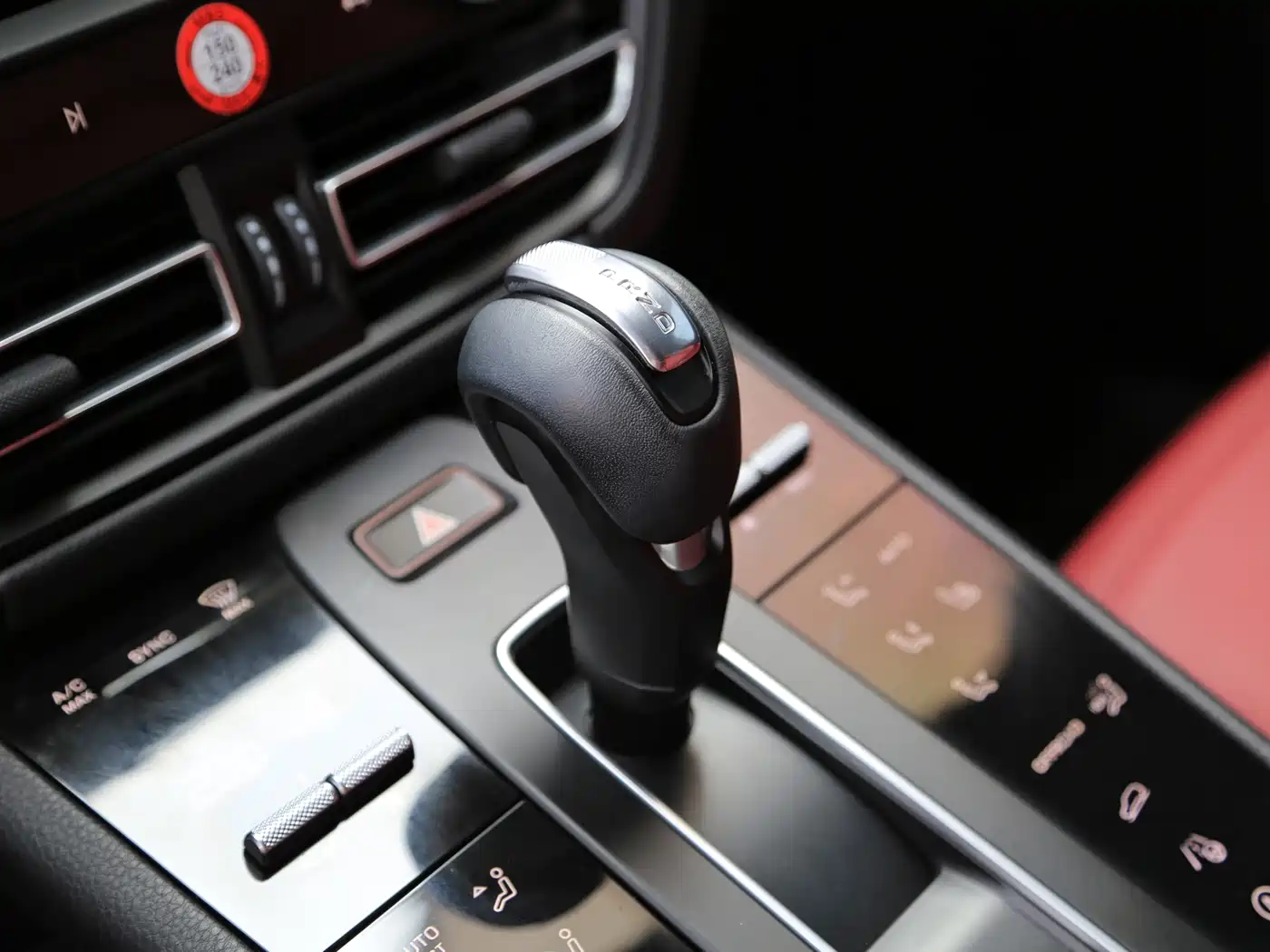 Porsche Macan 2022 Macan 2.0T фото 8