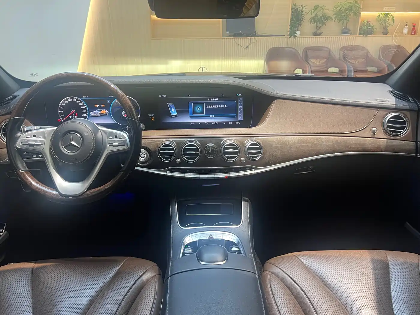 Mercedes-Benz S-Class 2019 S 350 L Luxury Ultimate Edition фото 26