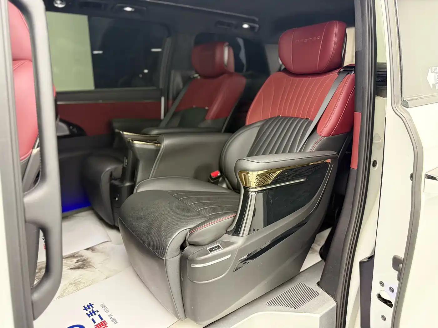 GAC Trumpchi Trumpchi M8 2023 Model Master Series 400T Ultimate Edition фото 21