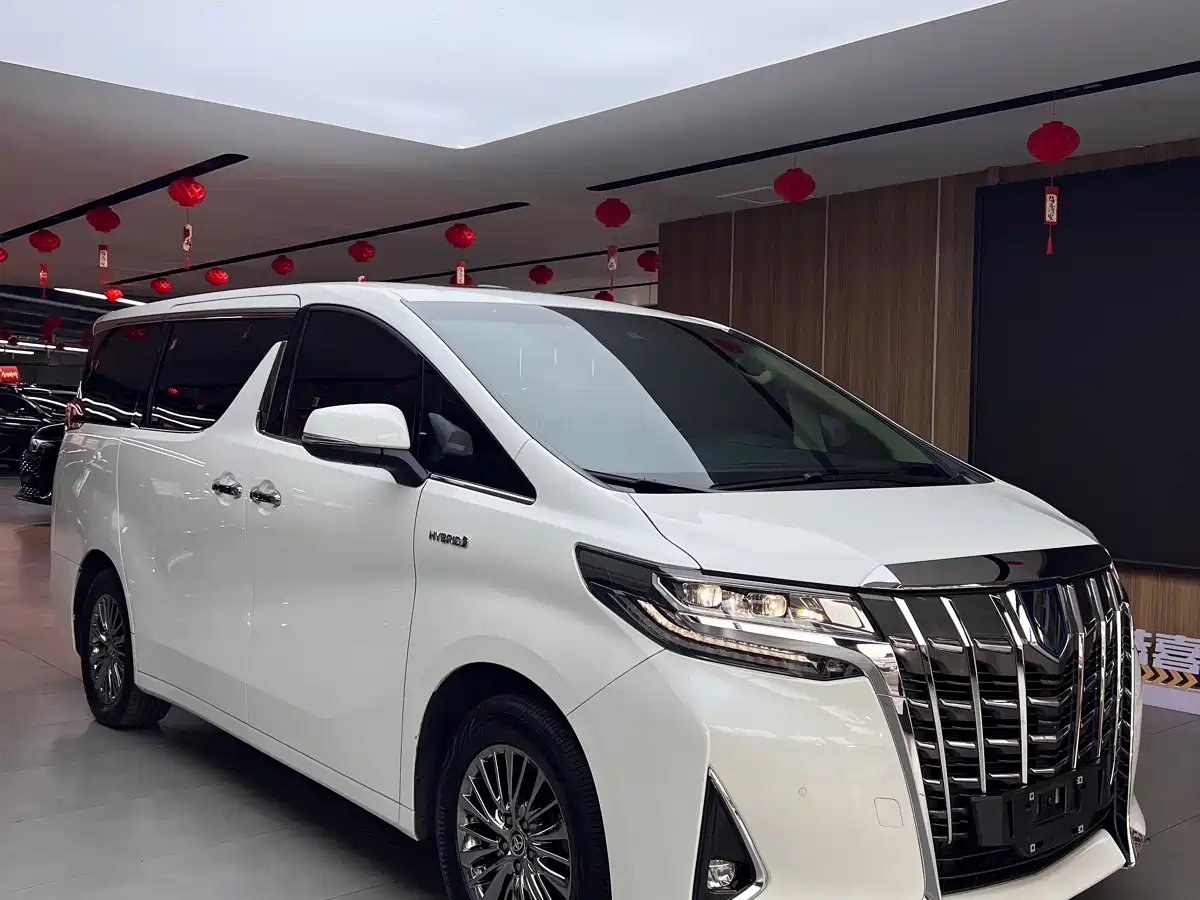 Toyota Alphard 2021 Hybrid 2.5L Premium фото 2