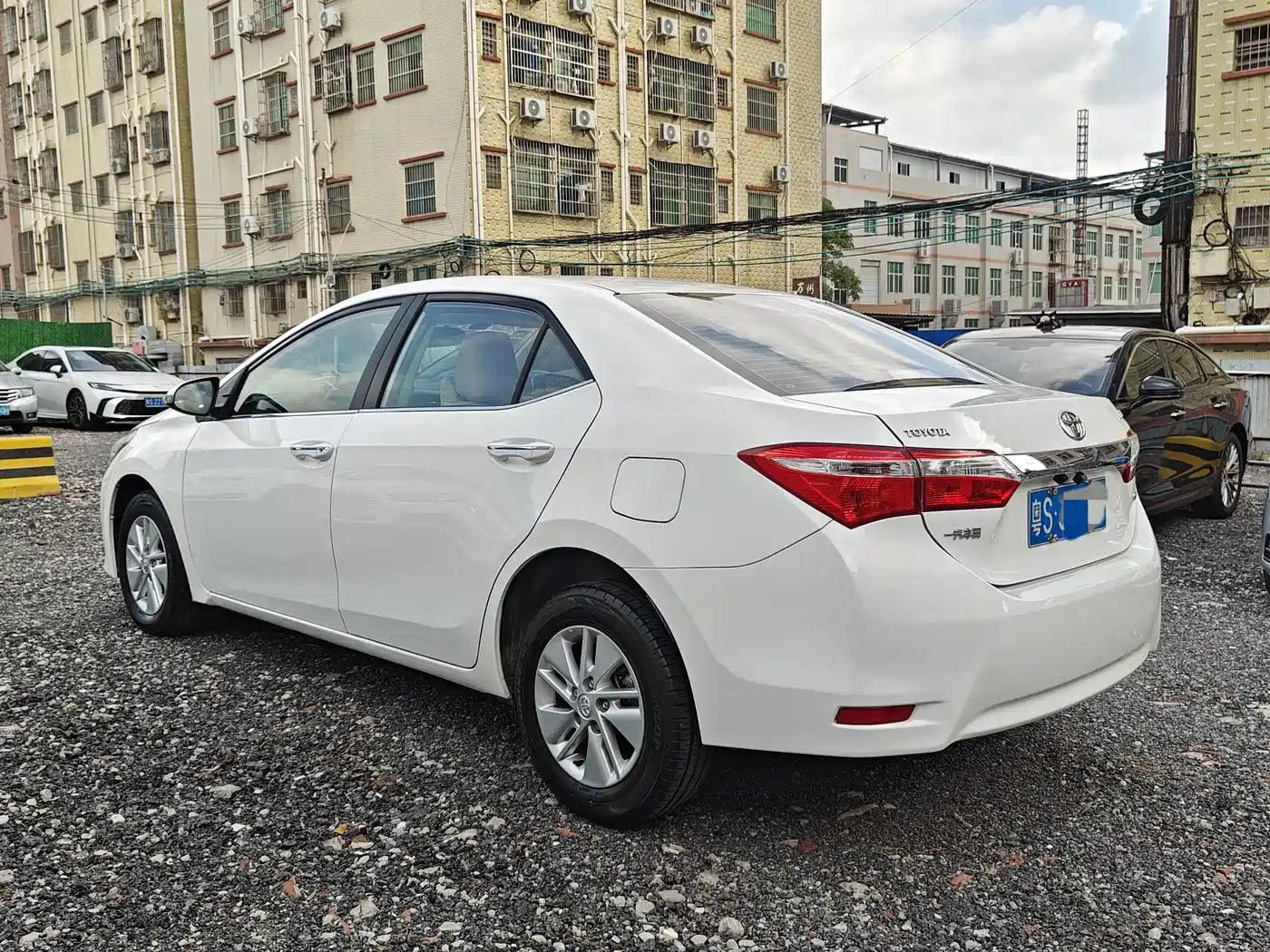 Toyota Corolla 2014 1.6L CVT GL фото 4