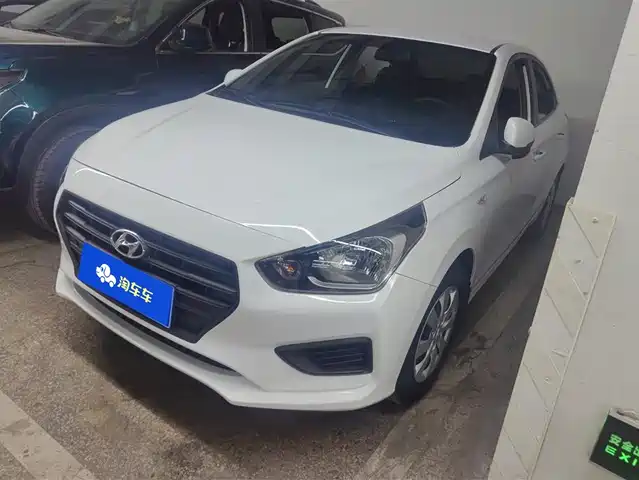 HYUNDAI RENA