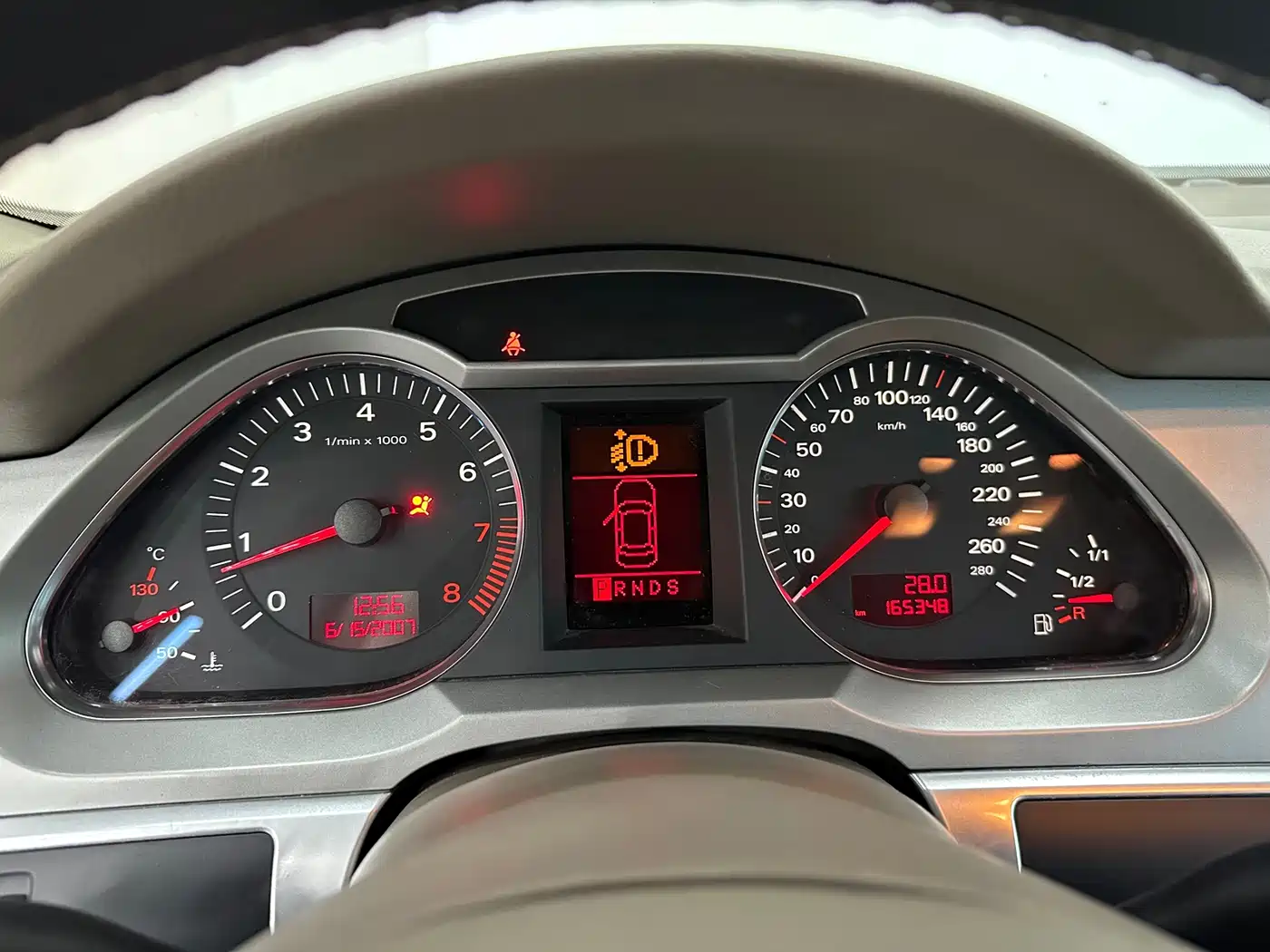 Photo 7 - Audi A6L