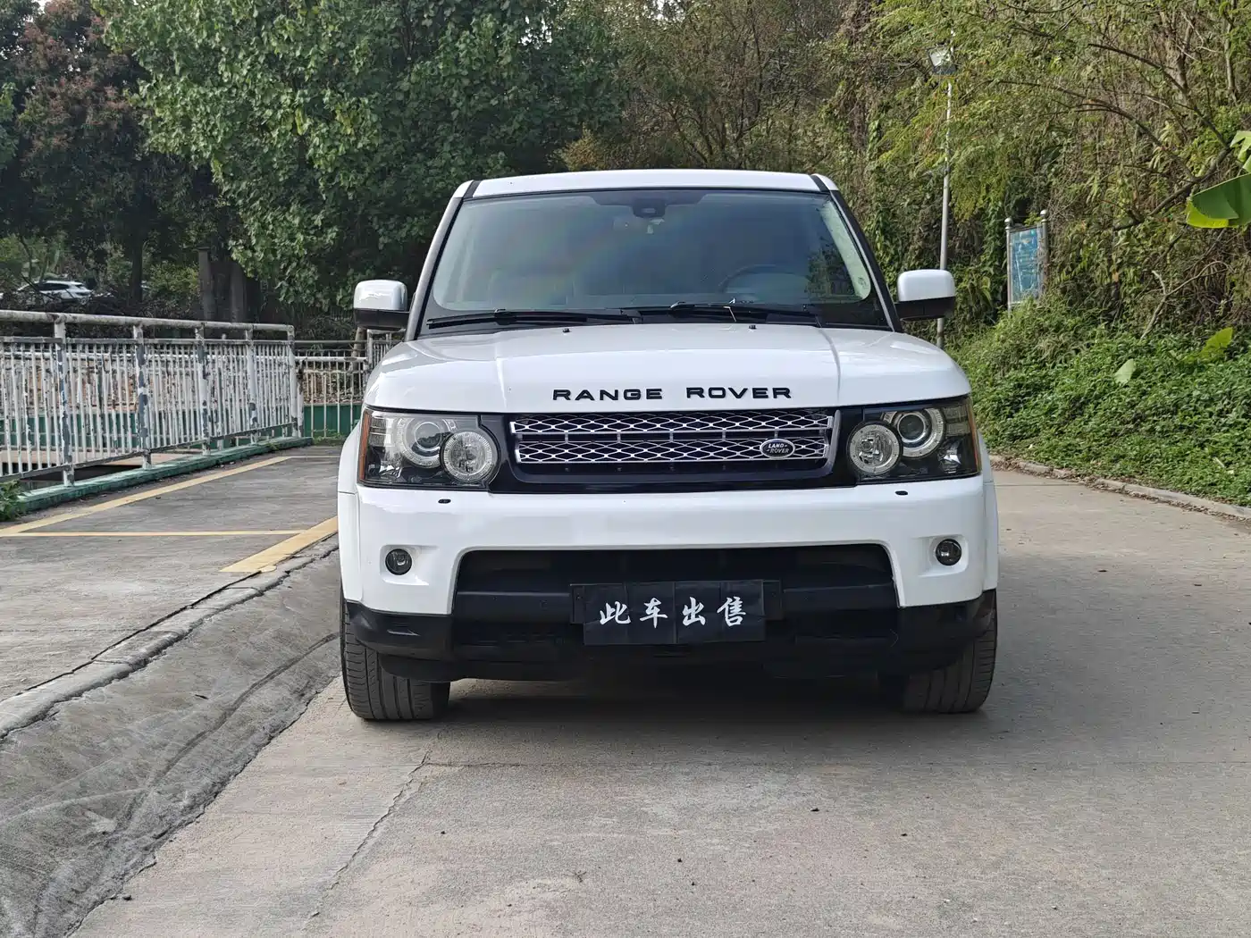 Land Rover Range Rover Sport 2011 3.0 TDV6 Diesel фото 2