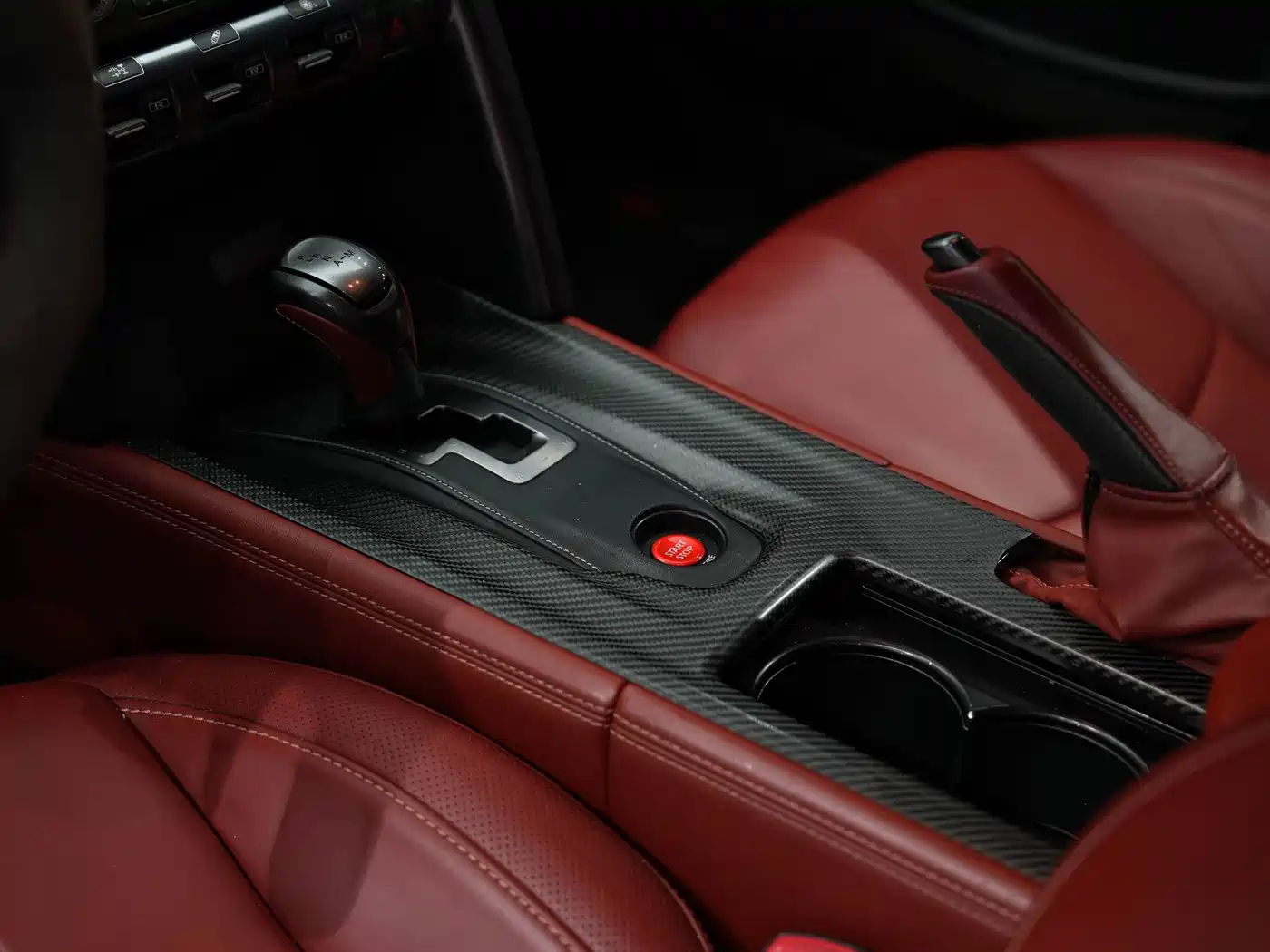 Nissan GT-R 2014 2014 3.8T Premium Edition (Brown-Red Interior)