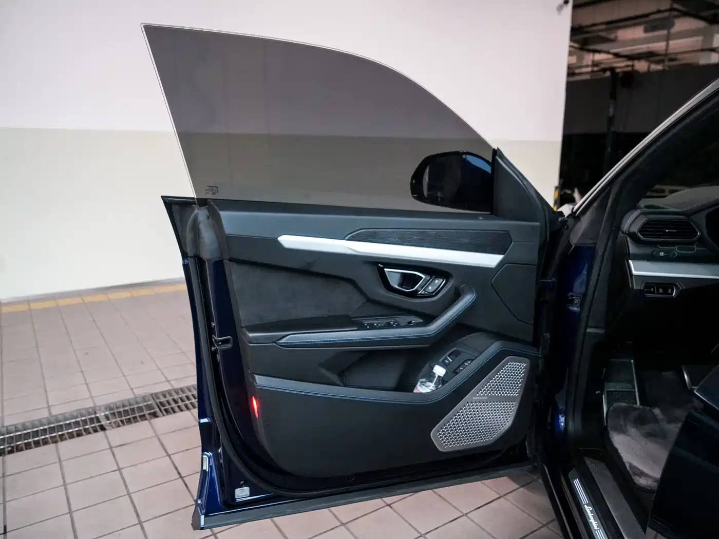Lamborghini Urus 2018 4.0T V8 фото 7
