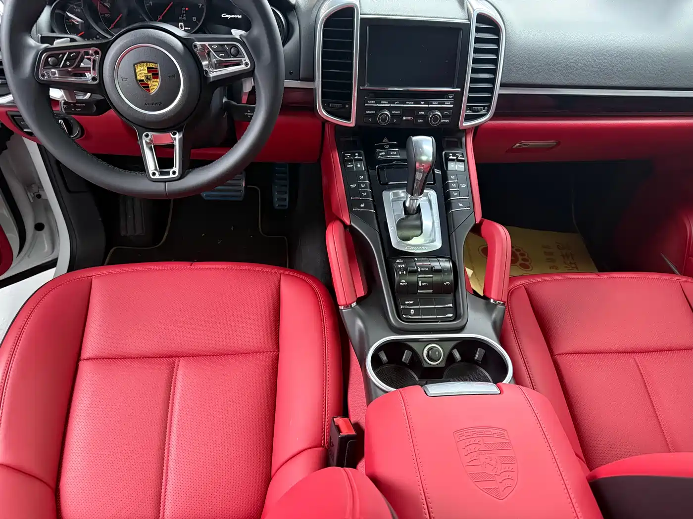 Porsche Cayenne 2014 Cayenne Platinum Edition 3.0T фото 8