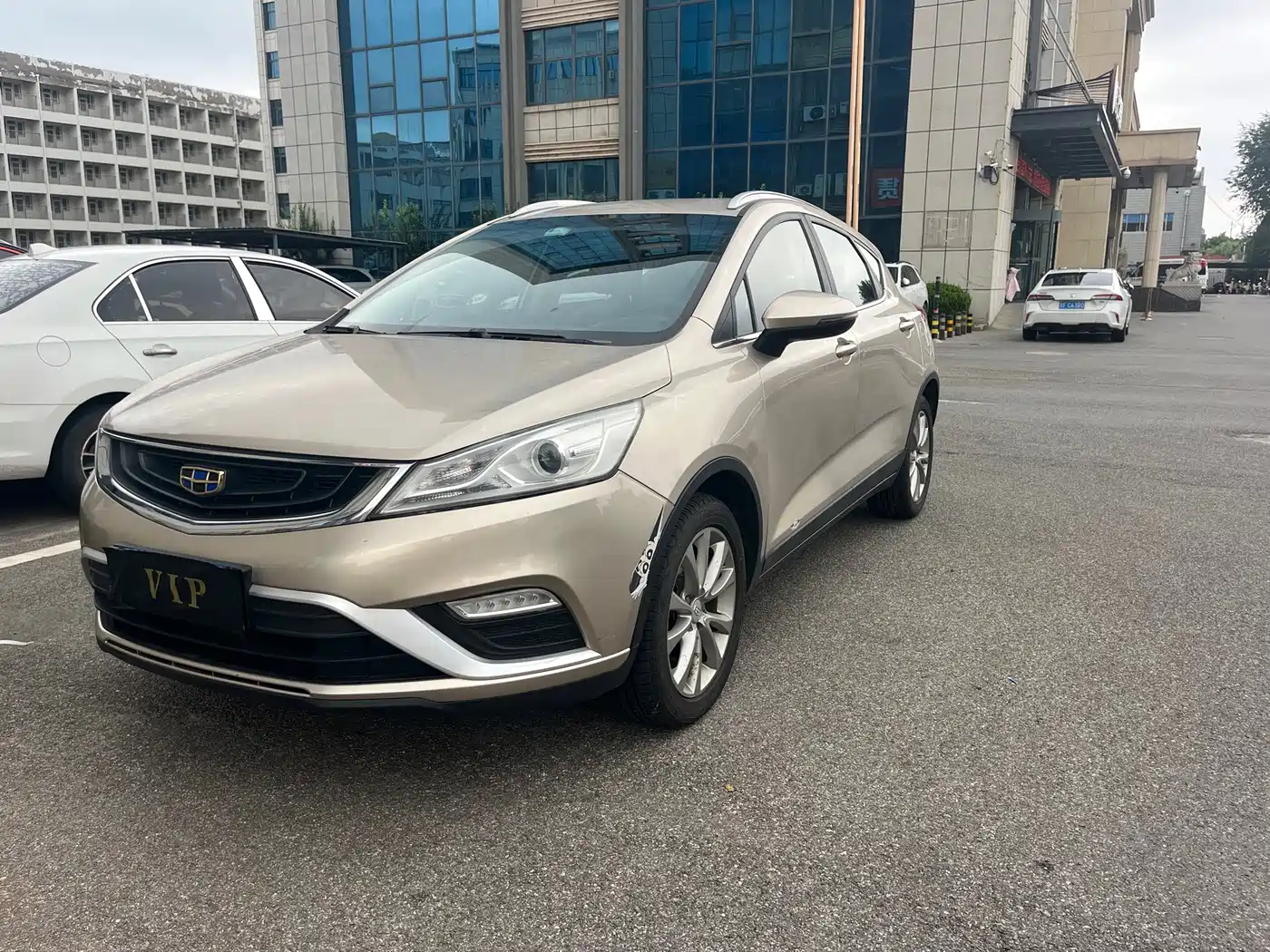 Фото 1 - Geely Emgrand GS
