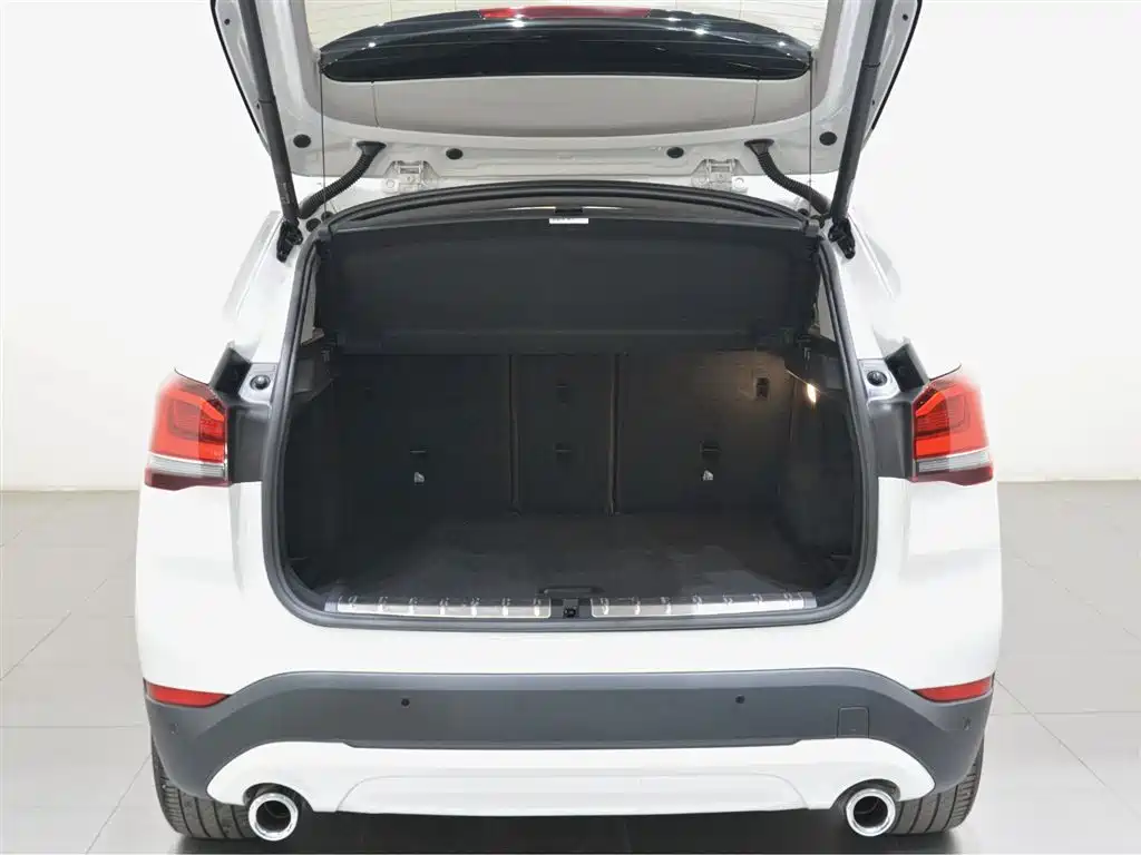 BMW X1 2020 sDrive20Li Premium Edition фото 6