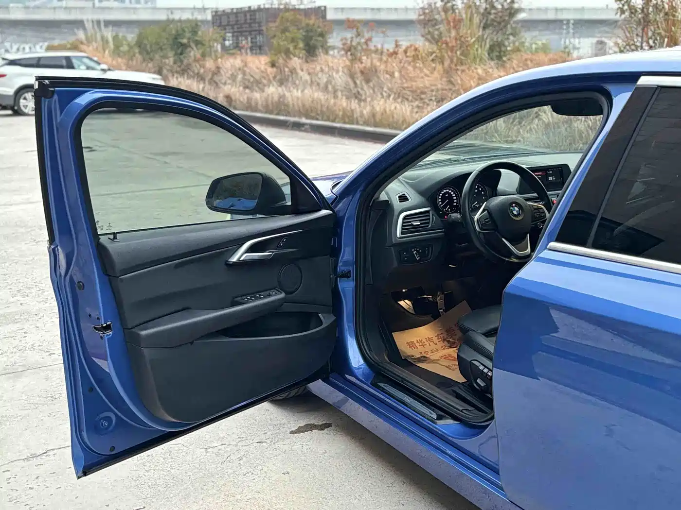 BMW 1 Series 2018 118i Sport Edition фото 12