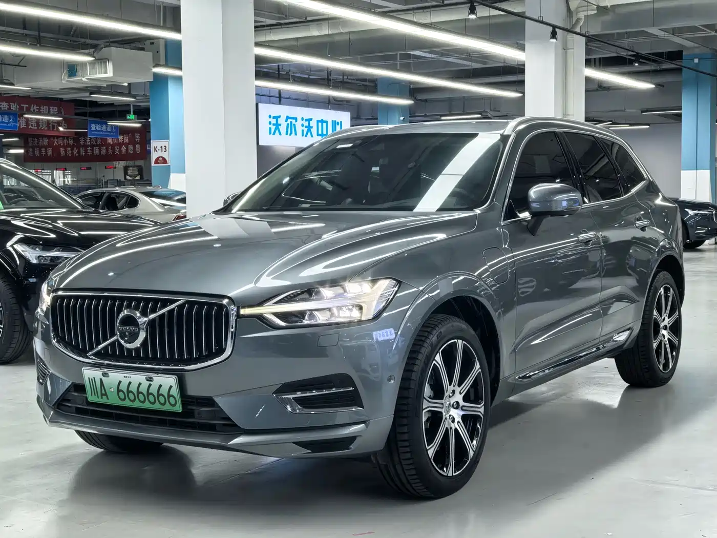 Volvo XC60 Plug-in Hybrid 2019 2019 T8 Twin Engine Excellence Luxury (China VI)