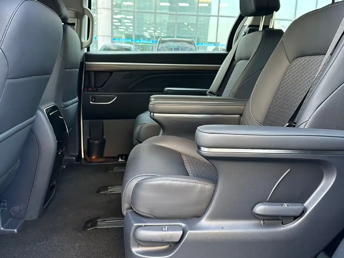 GAC Trumpchi Trumpchi M8 2023 Leading Series 390T Luxury Edition фото 9