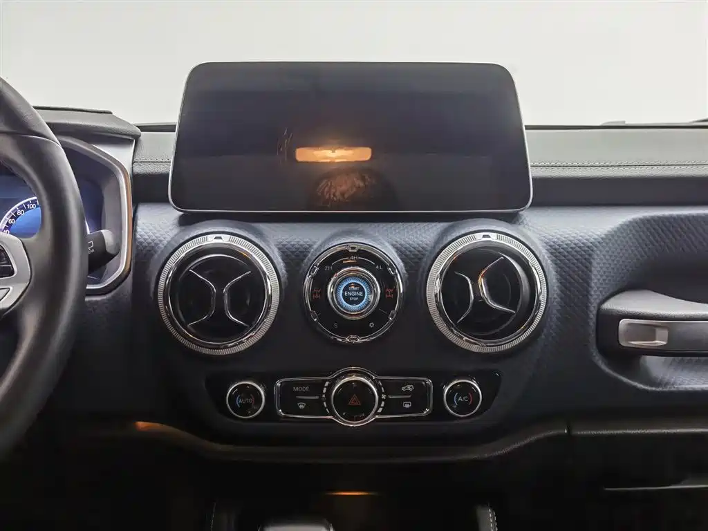 BAIC ORV Beijing Offroad BJ40 2024 Model 2.3T Rainforest Edition фото 12