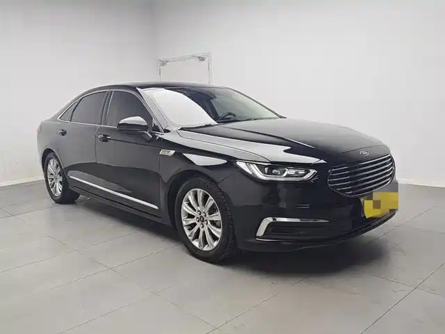 Фото 3 - Ford Taurus