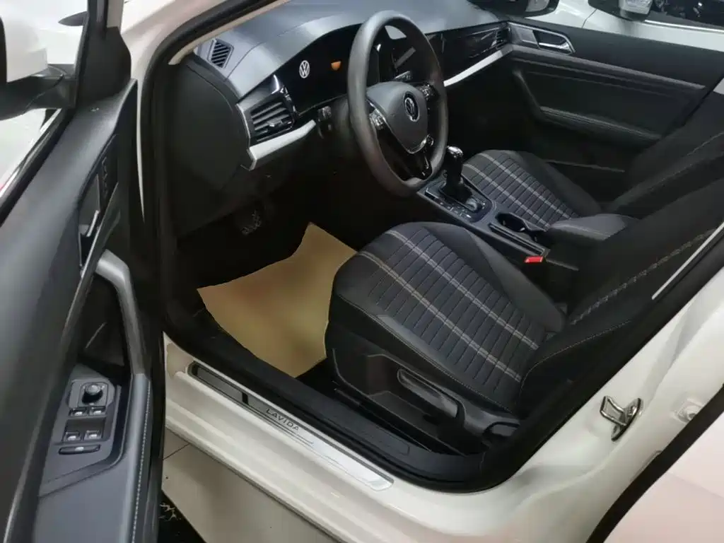 Volkswagen Lavida, миниатюра 16