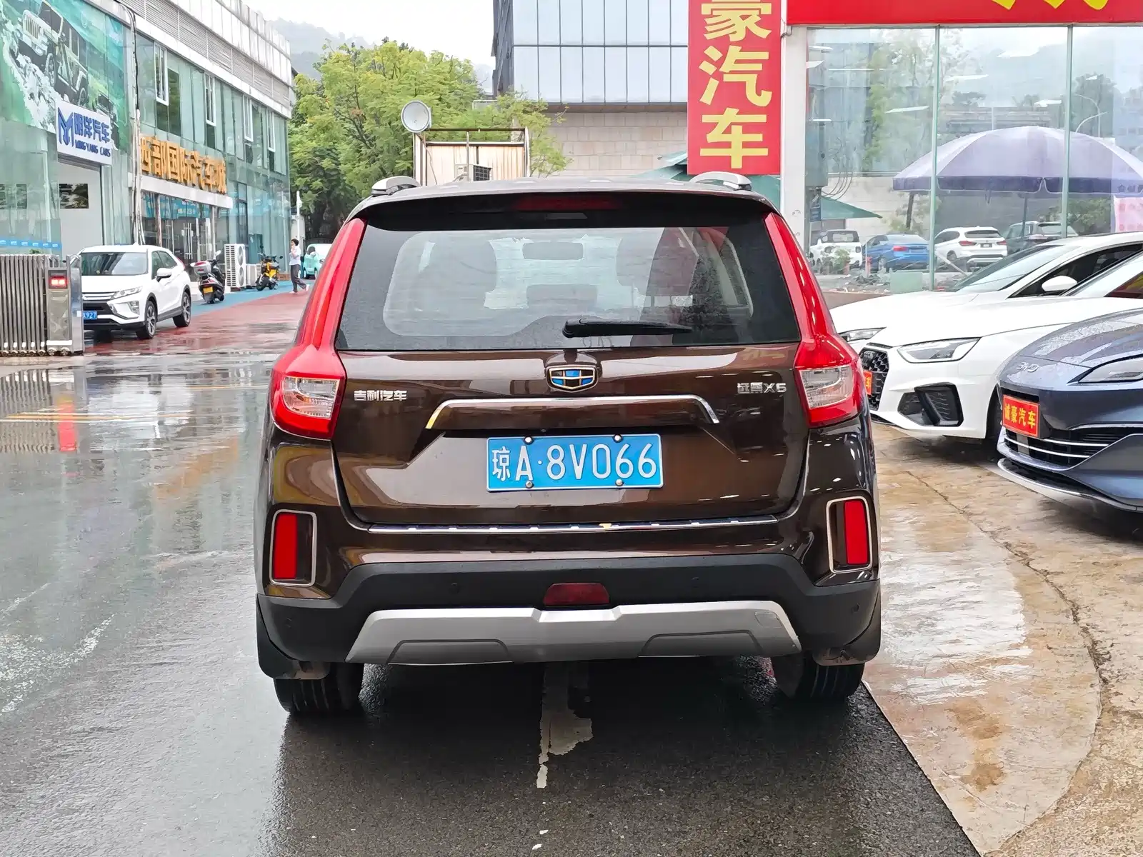 صورة 10 - Geely Emgrand X6