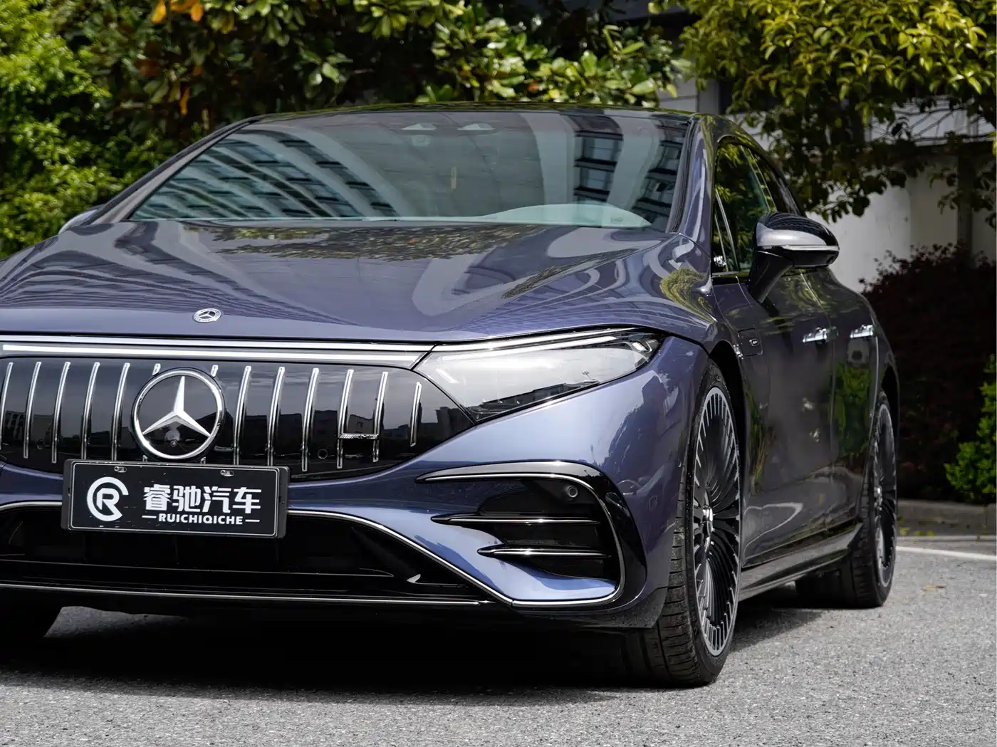 MERCEDES-BENZ EQS AMG