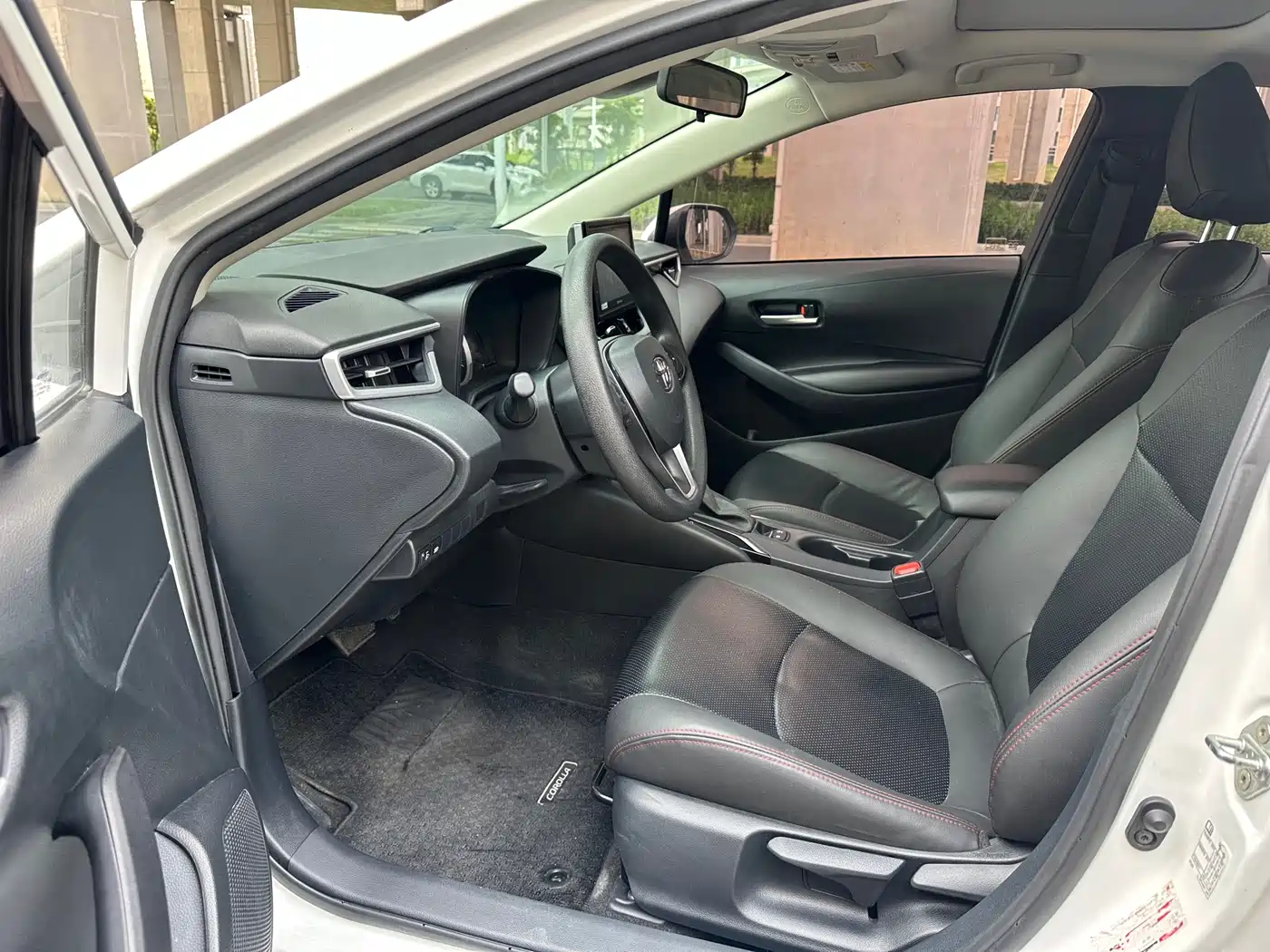 Toyota Corolla 2019 1.2T S-CVT GL-i Elite Edition фото 8