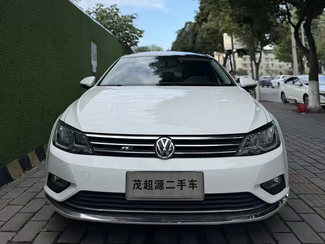 Volkswagen Lamando 2017 230TSI DSG Trend Edition фото 2