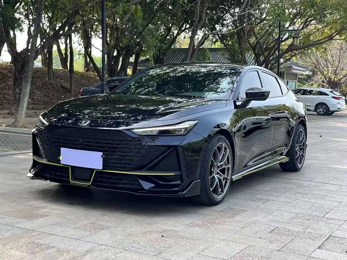 CHANGAN UNI-V